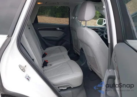 2016 Audi Q5 2.0T Premium z USA, uszkodzony, nr VIN WA1L2AFP0GA057878